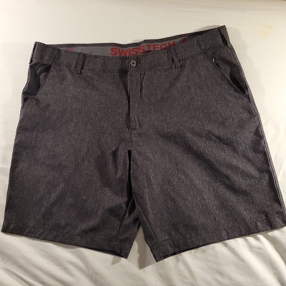 Swiss Tech Mens Performance Golf Shorts 44 Gray